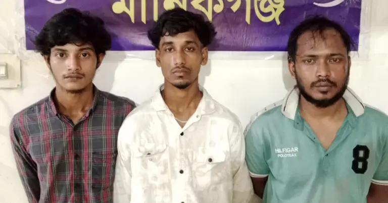 ইয়াবাসহ গ্রেপ্তার হওয়া তিন যুবক